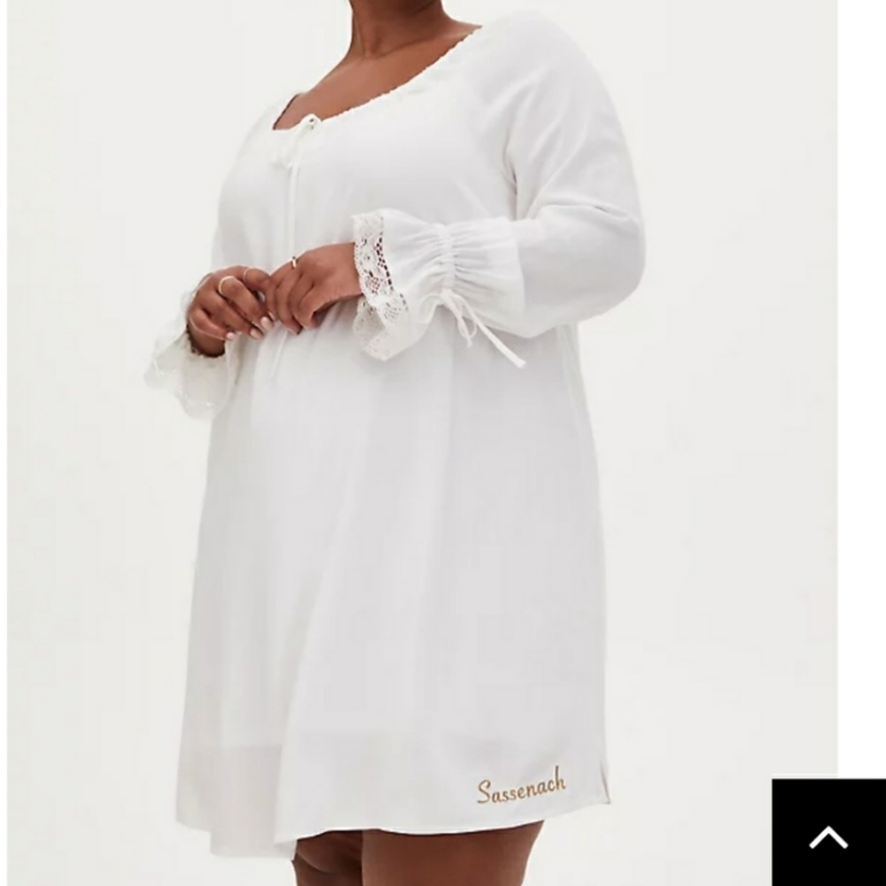 🆕OUTLANDER WHITE SASSENACH NIGHT GOWN